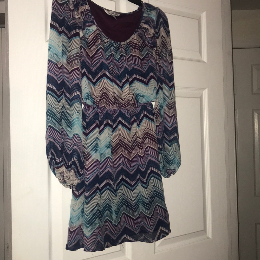 Dress - Picture 3 of 3